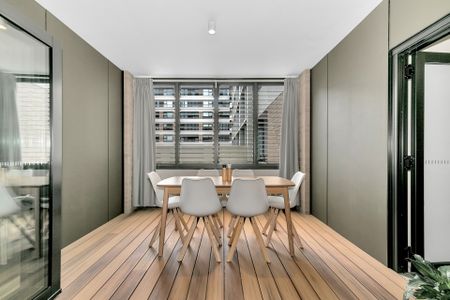 Close to EVERYTHING - Photo 3