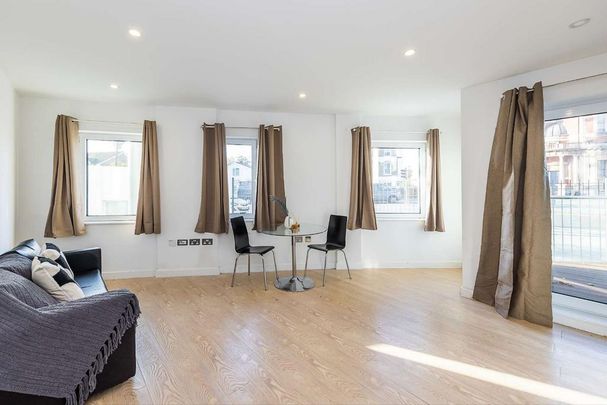 1 bedroom flat to rent - Photo 1