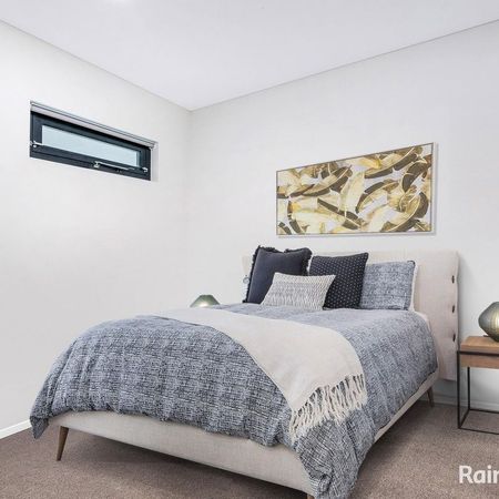 Modern Comfort Meets City Convenience - Photo 3