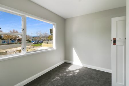 LOCATION, COMMUNITY & CONVENIENCE - Photo 2