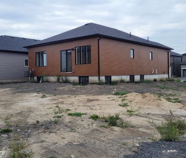 For Lease - 92 Creighton Drive Unit# Main, Loyalist, Ontario - Photo 4