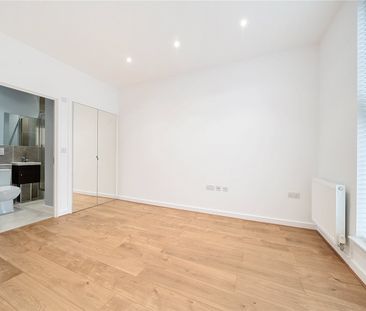 Albany Gate, EN6, Hertfordshire - Photo 5