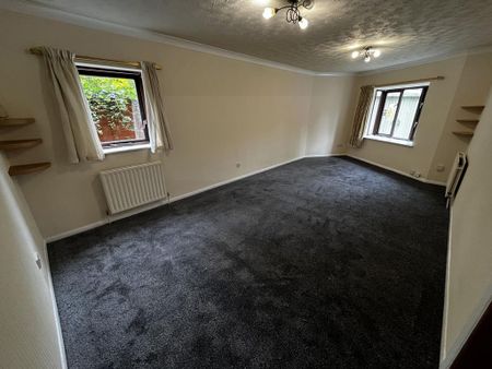 2 bedroom flat to rent - Photo 2