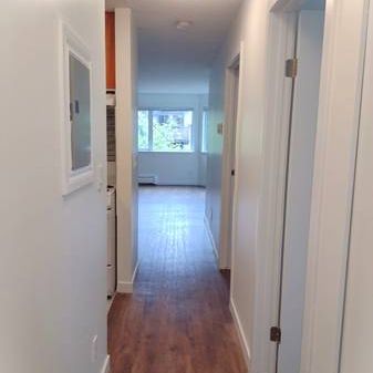 One Bedroom Apartment by the Kitsilano - Photo 1