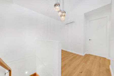 “Brand new Designer 3 bedroom townhouse with study” - Photo 3