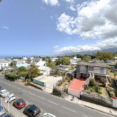 Location Appartement 2 pièces 62m² LE TAMPON 97430 - Photo 4