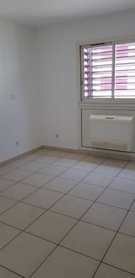 Location Appartement 3 pièces 58m² ST DENIS 97400 - Photo 1