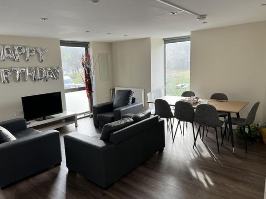 5 bedroom house to rent - Photo 1