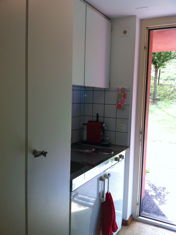 CHARMANTE WOHNUNG FÜR SINGLES AN RUHIGER LAGE MIT GARTENSITZPLATZ! - Foto 4