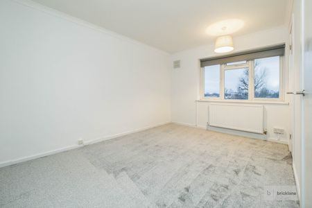 Eric Close, E7 - Photo 4