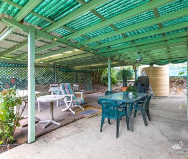 SPACIOUS FOUR-BEDROOM HOME WITH SOLAR INCLUDED - Photo 1