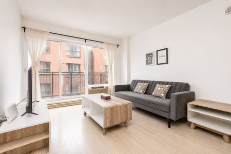Appartement - 220-1248 Av. de l'Hôtel-de-Ville - Photo 2
