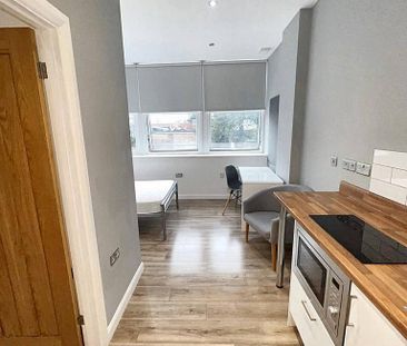 Studio to rent - Photo 2