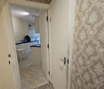 3 Bed Flat, Grange Avenue, N12 - Photo 2