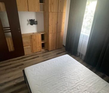 Apartament cu 2 camere, 45 mp, zona Centru - Photo 2