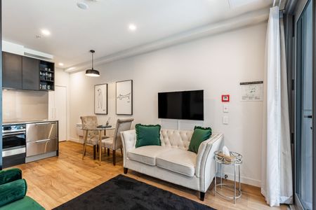 Fully Furnished 1-Bed + Study in Union Green - Photo 2