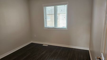 For Lease - 345 Gooding Crescent, Milton, Ontario - Photo 5