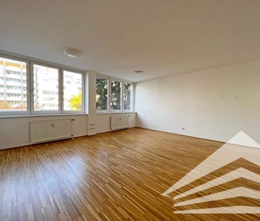 Ruhige 1 Zimmerwohnung mit Küche in der Innenstadt - Nähe Landstraße - Photo 2