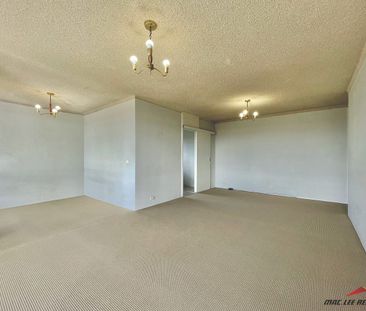 Light-filled apartment in the heart of Chatswood - Photo 1
