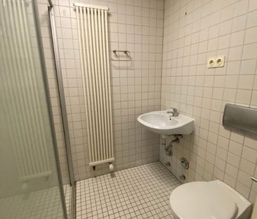 Tolle Wohnung im Loftstil in der City inklusive Einbauchküche ! - Photo 4