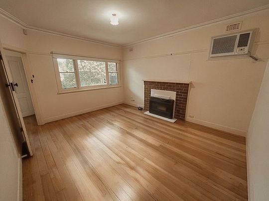 41 Byfield Street, Reservoir VIC 3073 - House For Rent | Domain - Photo 1