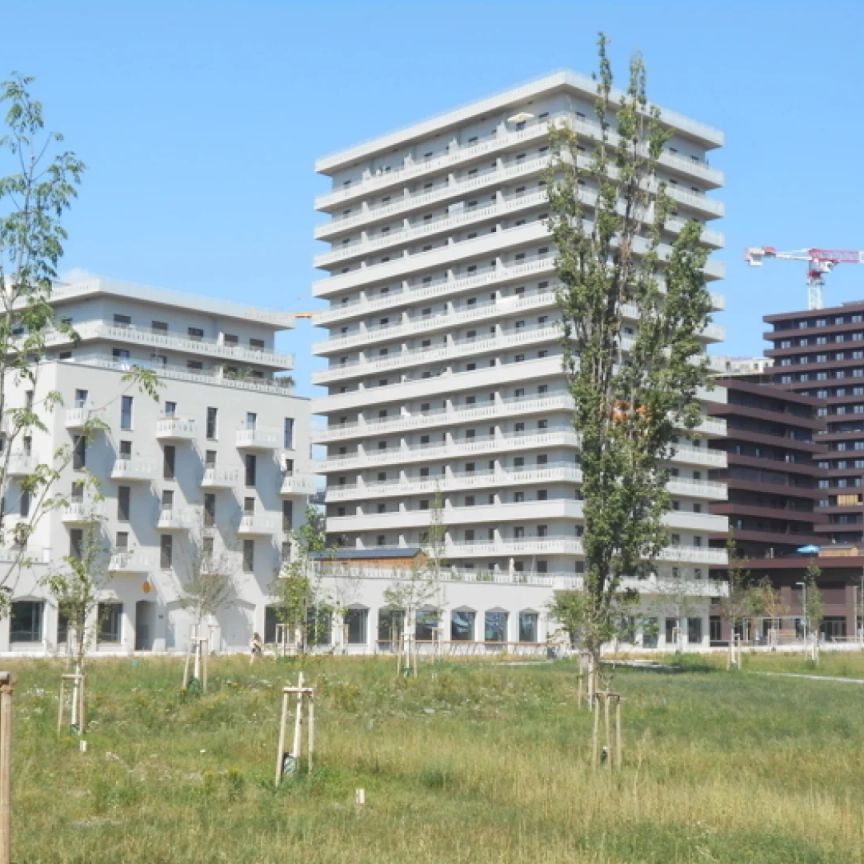 Q5 am PARK schöner Ausblick 13.OG sonnige 2ZI mit 9m² West/ Balkon - Photo 1