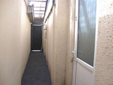 Empire Parade, Edmonton, N18 - Photo 3