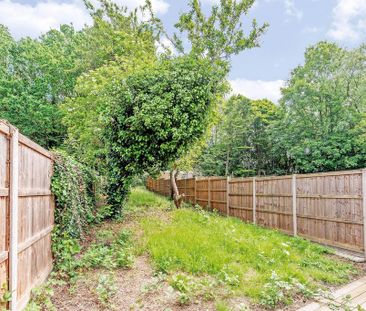 Flat to rent - Photo 1