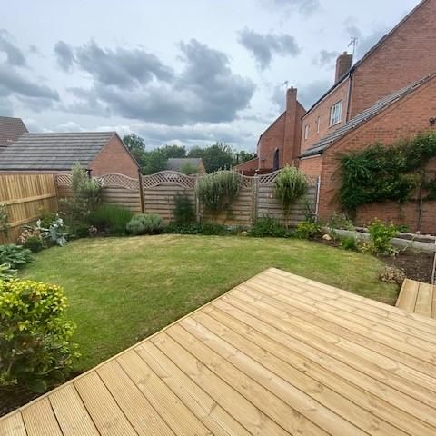 4 bedroom semi-detached house to rent - Photo 1