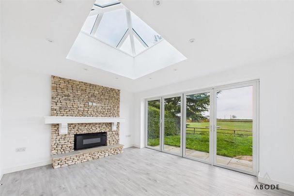 4 bedroom detached house to rent - Photo 1