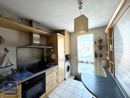 Location Appartement 4 pièces 84m² LE VERSOUD 38420 - Photo 3