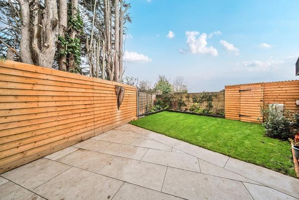 2 bedroom bungalow to rent - Photo 1