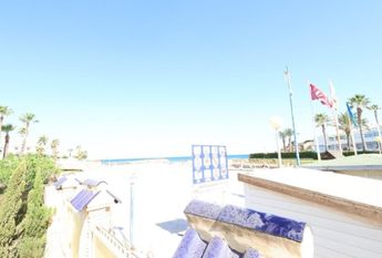 Villa de Lujo en Primera Línea de Playa en Cala Capitán