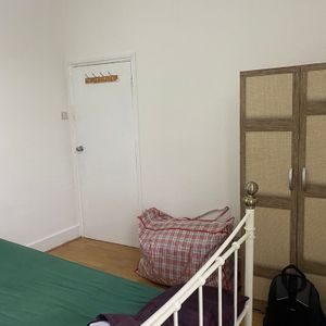 Room in a Shared House, Hoe Street, E17 - Photo 2