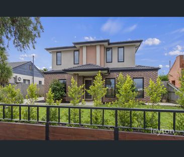 2/3 Sharon Road, Springvale South, Vic 3172 - Photo 2