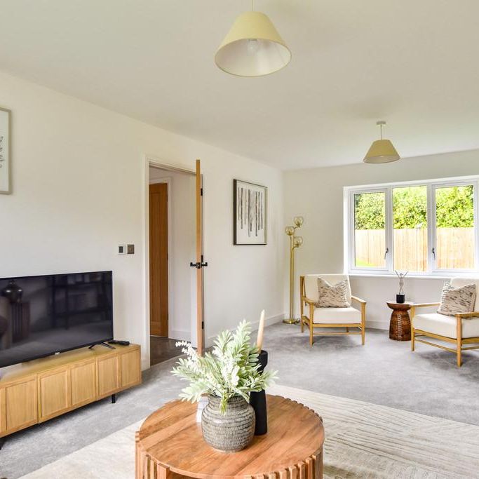 4 bedroom barn conversion to rent - Photo 1