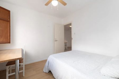 Calle Almácera, Valencia, Valencian Community 46017 - Photo 3