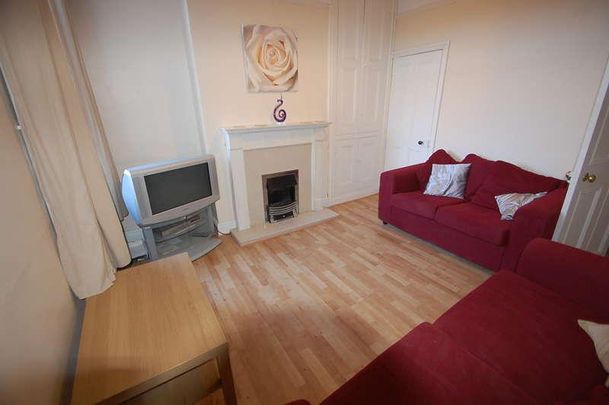 Wyggeston Street, Burton Upon Trent, DE13 - Photo 1
