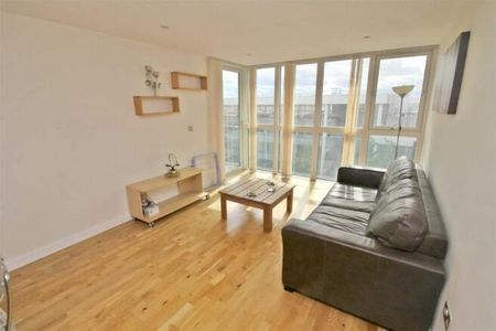 2 bedroom semi-detached house to rent - Photo 2