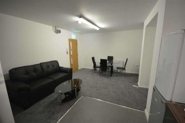 King Street, Leigh, WN7 - Photo 1