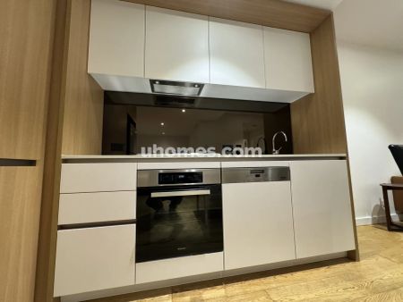 1 bed 1 bath - Photo 2