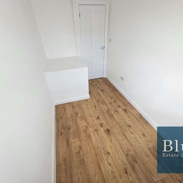 Sutton Road, Hounslow, TW5 - Photo 1