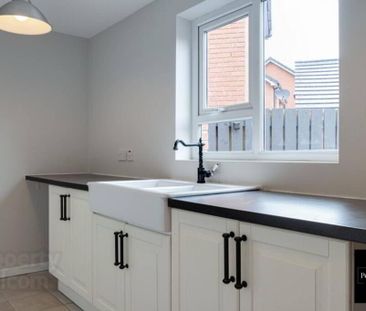 41 Hanover Hill, Bangor, BT19 7NR - Photo 6