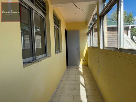 Location Appartement 3 pièces 64m² RIVIERE SALEE 97215 - Photo 4