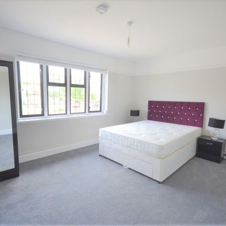 House Share to rent - Crofton Road, Locksbottom, BR6 - Photo 3