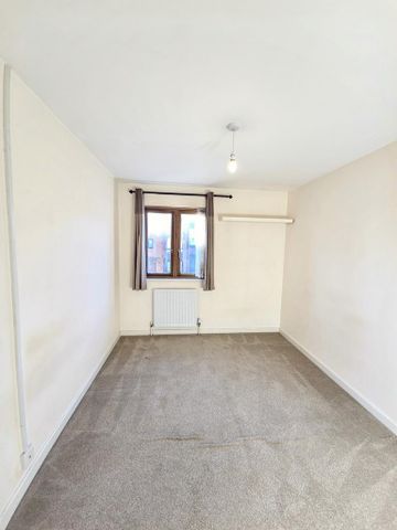 3 bedroom end of terrace house to rent - Photo 5