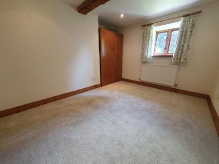 3 bedroom barn conversion to rent - Photo 2
