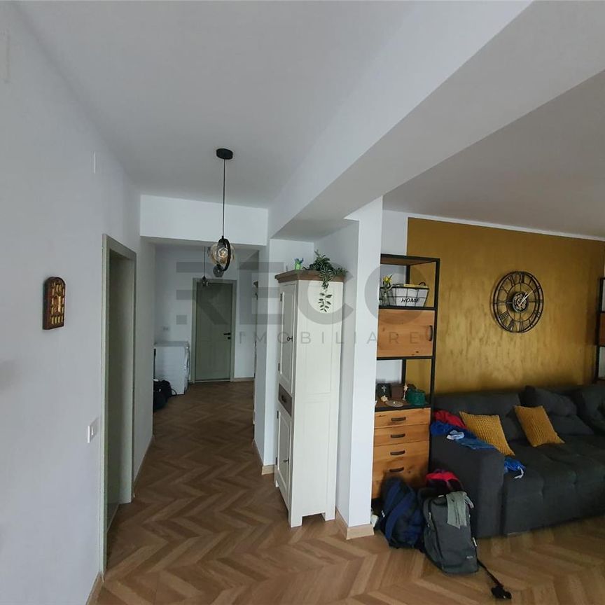 RECO apartament 3 camere cu loc de parcare privat de inchiriat, Decebal, Oradea - Photo 1