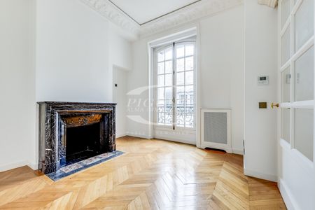 Tout savoir sur cet appartement à Paris 8ème - Photo 4