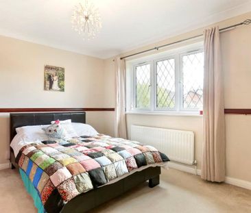 4 bedroom detached house to rent - Photo 4